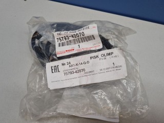 Уплотнитель молдинга передней двери, ориг. номер 7579342070, Toyota RAV 4 2015-2019