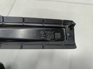 Кронштейн светодиода накладки порога правый, ориг. номер 63147946662, BMW X5 G05 2018-2023