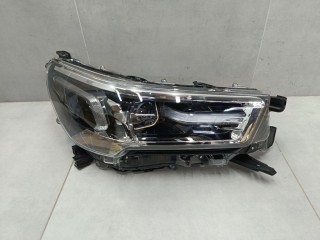 Фара правая, ориг. номер ST21220AMR, Toyota Hilux N125