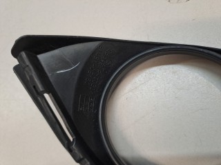 Рамка противотуманной фары правой, ориг. номер 814810E160, Toyota Highlander U50