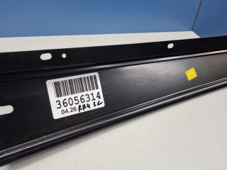 Накладка рамки двери задняя левая, ориг. номер LR034048, Land Rover Range Rover 2009-2012