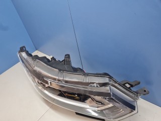 Фара правая, ориг. номер SHF12111, Nissan Qashqai J11E
