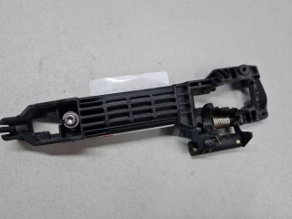 Кронштейн ручки двери задней левый, ориг. номер 6920402060, Toyota CorollaVerso R10