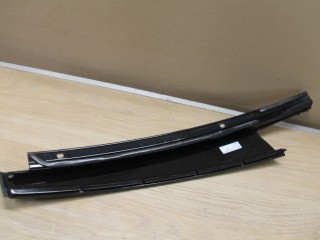 Накладка рамки двери задняя правая, ориг. номер 51357209716, BMW 5 F10 2009-2013