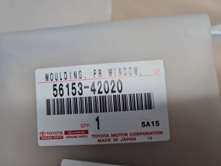 Молдинг лобового стекла нижний, ориг. номер 5615342020, Toyota RAV 4 2015-2019