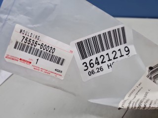 Молдинг лобового стекла правый, ориг. номер 7553560020, Toyota Land Cruiser Prado 150 2009-2013