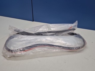 Уплотнитель стекла двери багажника нижний, ориг. номер 7557542040, Toyota RAV 4 2015-2019