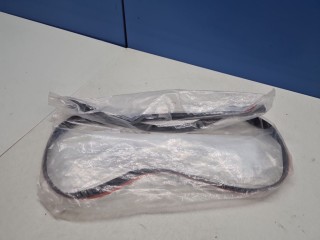Уплотнитель стекла двери багажника нижний, ориг. номер 7557542040, Toyota RAV 4 2015-2019