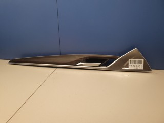 Накладка обшивки двери передняя левая, ориг. номер 51427488487, BMW 5 G30 F90 2016-2020