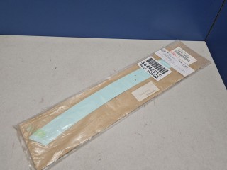 Наклейка передней левой двери, ориг. номер 7597633020, Toyota Camry XV50 2011-2014