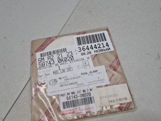 Уплотнитель заднего крыла, ориг. номер 587430K020, Toyota Hilux 2008-2011