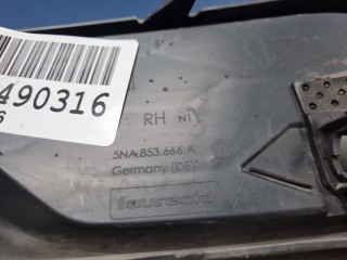 Решётка в бампер правая, ориг. номер 5NA853666A9B9, Volkswagen Tiguan 2011-2019