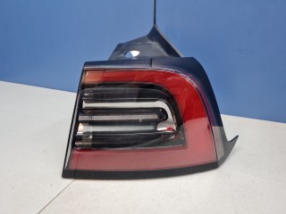 Фонарь на крыло правый, ориг. номер 1502087-00-D, Tesla Model Y
