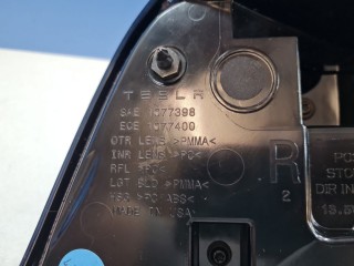 Фонарь на крыло правый, ориг. номер 1502087-00-D, Tesla Model Y