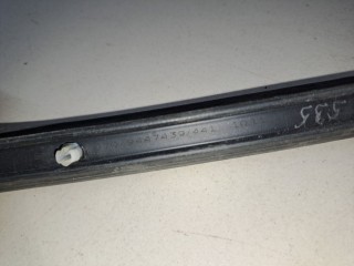 Уплотнитель двери передней левой, ориг. номер 51769447439, BMW 7 G70 2022-2026