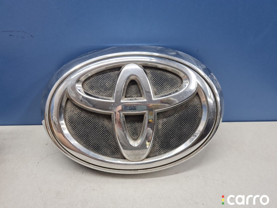 Эмблема решетки радиатора Toyota Fortuner GGN155, 753100K080, фото 1