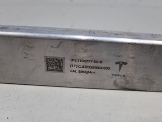 Балка подрадиаторная, ориг. номер 110477700A, Tesla Model 3 2017-2021
