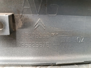 Молдинг двери передней левой, ориг. номер 96278999, Citroen C5 2000-2004