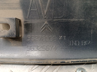 Молдинг двери передней правой, ориг. номер 96278996, Citroen C5 2000-2004