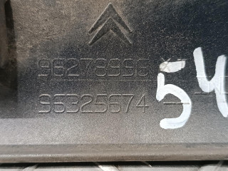 Молдинг двери передней правой, ориг. номер 96278996, Citroen C5 2000-2004