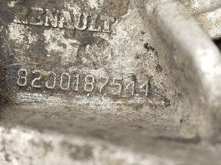 Кронштейн полуоси, ориг. номер 8200187544, Renault Scenic 2003-2006