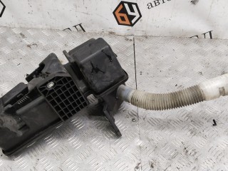 Бачок омывателя Volkswagen Tiguan 2006-2011