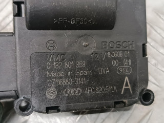 Моторчик заслонки печки, Audi A6 2004-2008
