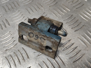 Петля двери передней правой, Volvo S60 2000-2004