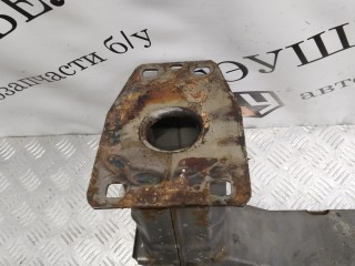 Усилитель бампера переднего, Land-Rover Freelander 2006-2010