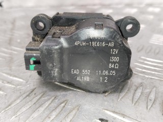 Моторчик заслонки печки Citroen C5 2004-2008