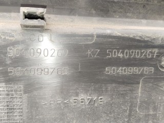 Молдинг двери передней правой, ориг. номер 504090269, Iveco Daily 2006-2011
