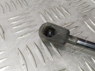 Амортизатор капота, Opel Astra 1998-2009