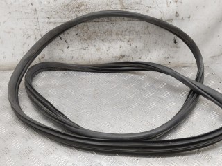 Уплотнитель двери задней левой, Nissan Pathfinder 2004-2010