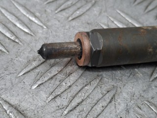 Форсунка, ориг. номер 166000897R, Renault Megane 2008-2014
