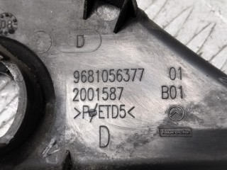 Заглушка (решетка) в бампер передний, ориг. номер 9681056377, Citroen C5 2007-2017