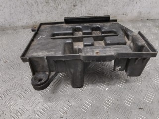 Полка аккумулятора, ориг. номер 371502Y200, Kia Sportage 2010-2014