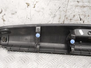 Накладка замка багажника, ориг. номер 98133886ZD, Peugeot 308 2017-2022