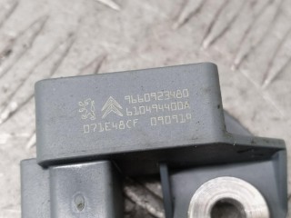 Датчик удара, ориг. номер 9660923480, Citroen C5 2004-2008