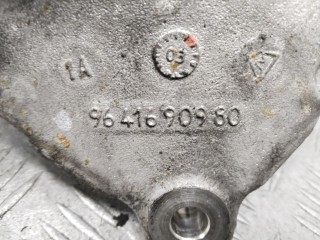 Кронштейн КПП, ориг. номер 9641690980, Citroen C5 2000-2004