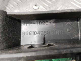 Кронштейн крепления бампера заднего, ориг. номер 9681049880, Citroen C5 2007-2017