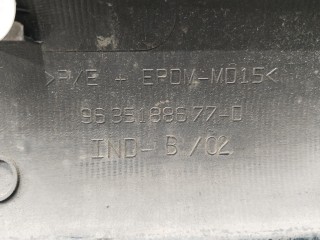 Молдинг двери передней правой, ориг. номер 9635188677, Citroen Berlingo 1996-2003