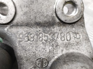 Кронштейн двигателя, ориг. номер 9631853780, Citroen C5 2000-2004