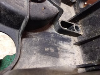 Полка аккумулятора, Citroen Xsara Picasso 1999-2004