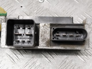 Реле накала свечей, ориг. номер 8200558438A, Nissan Qashqai+2 2010-2014