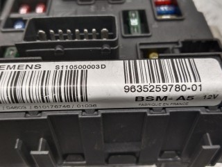 Блок предохранителей, ориг. номер 9635259780, Citroen C5 2000-2004