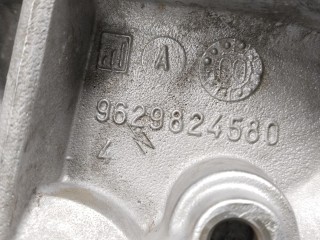 Кронштейн полуоси, ориг. номер 9629824580, Citroen C5 2000-2004