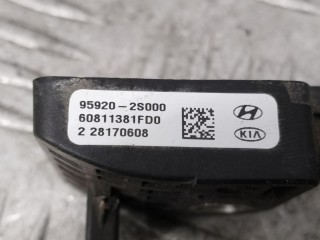 Датчик удара, ориг. номер 959202S000, Kia Sportage 2010-2014