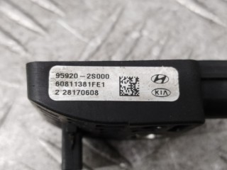 Датчик удара, ориг. номер 959202S000, Kia Sportage 2010-2014