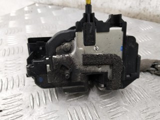 Замок двери задней правой, Nissan Qashqai+2 2010-2014