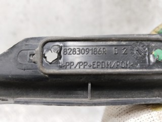 Накладка двери задней правой, ориг. номер 828309186R, Renault Megane 2016-2020